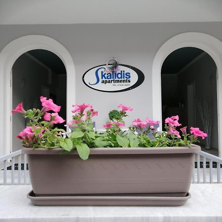 Skalidis Apartments Tolo Bagian luar foto