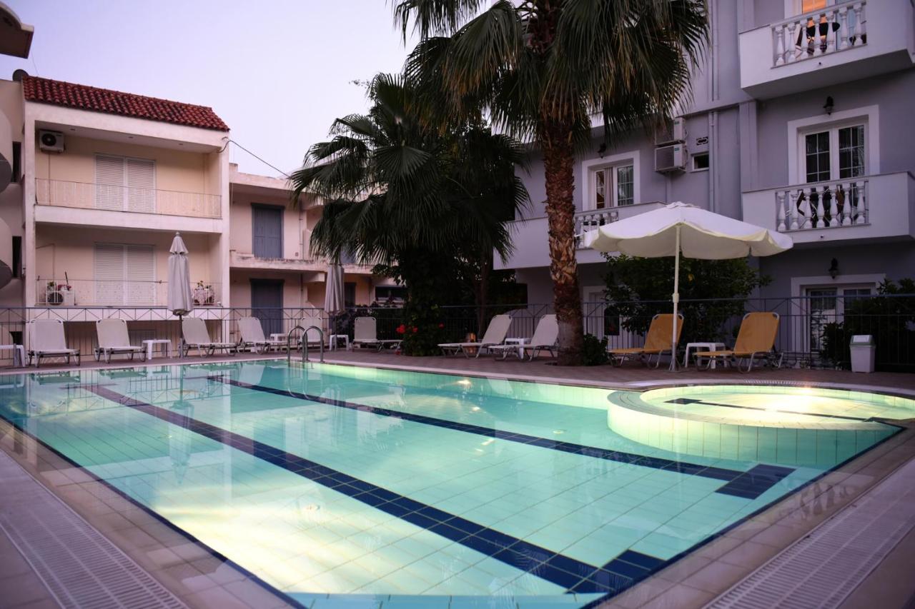 Skalidis Apartments Tolo Bagian luar foto