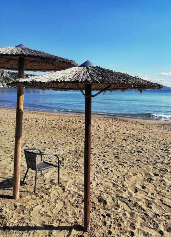 Skalidis Apartments Tolo Bagian luar foto