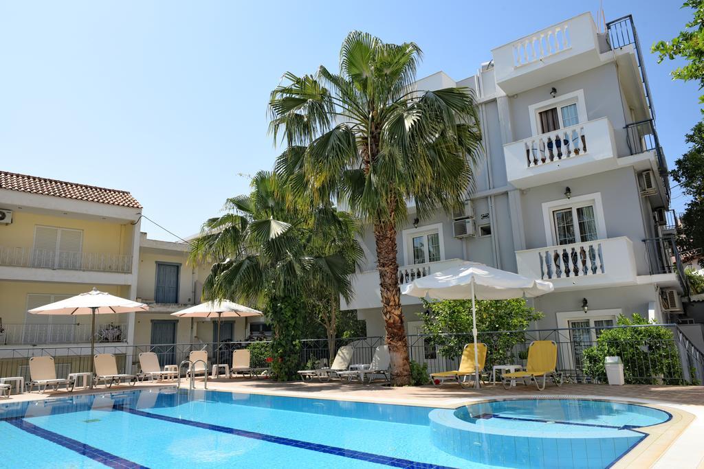 Skalidis Apartments Tolo Bagian luar foto